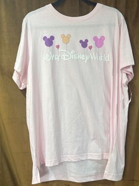 2026 Disney Parks Walt Disney World  Castle Friends Shirt Size L Pink NWT